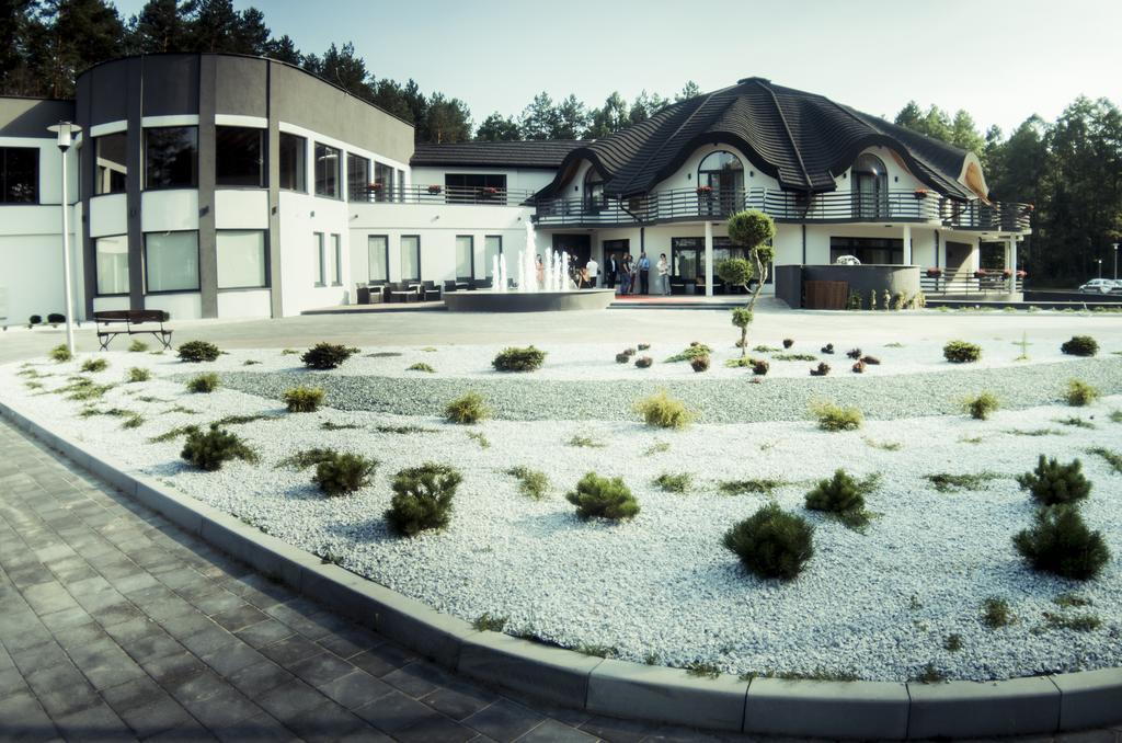 Rezydencja Sosnowa Luxury Hotel Janow Lubelski Exterior photo